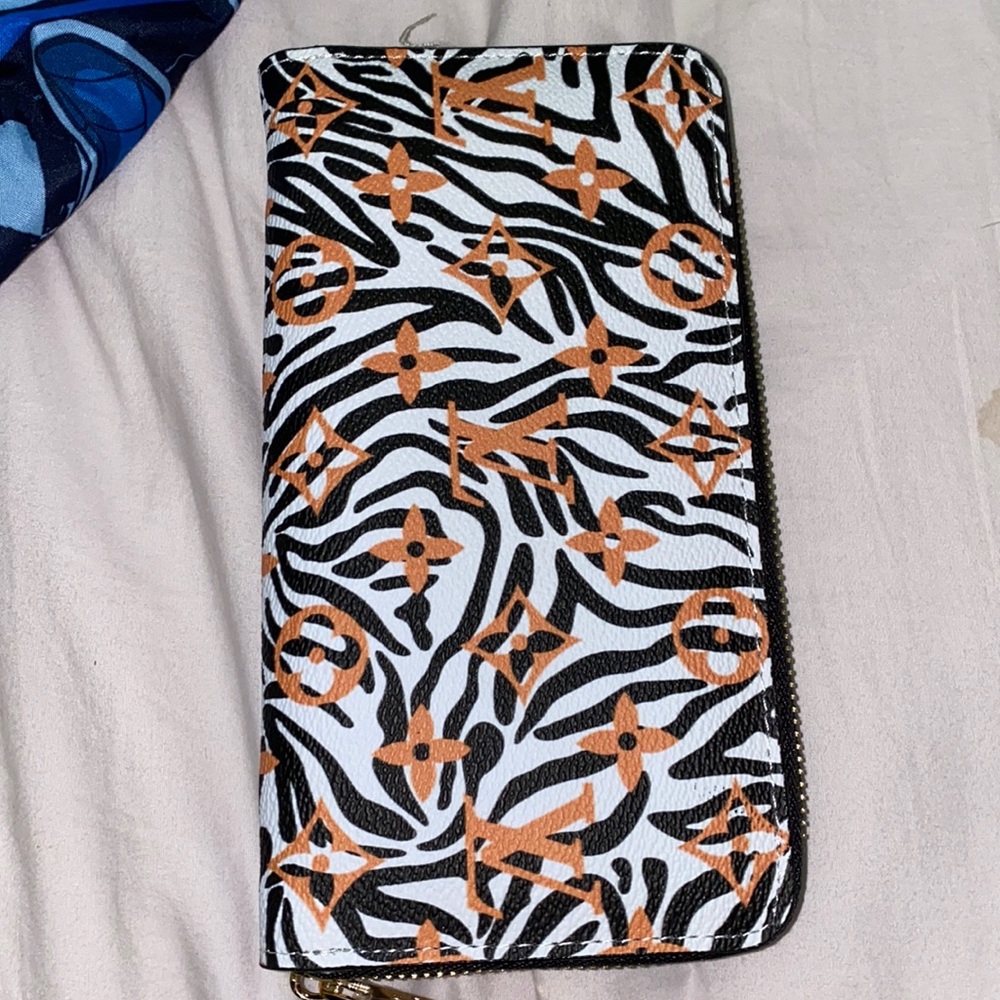 Brand New Lv wallet
